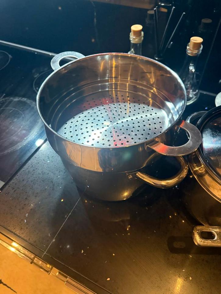 Ikea Pannenset - Complete Keukenuitrusting, Huis en Inrichting, Keuken | Potten en Pannen, Gebruikt, Pannenset, Rvs, Inductieplaat