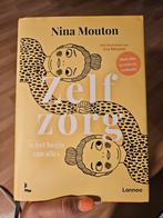 Nina Mouton - Zelfzorg is het begin van alles, Ophalen of Verzenden, Zo goed als nieuw, Nina Mouton