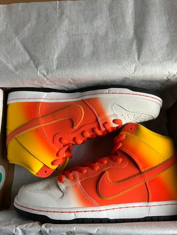 Nike SB dunk high sweet tooth 44 beschikbaar voor biedingen