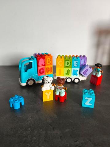 Duplo Alphabet vrachtwagen 10915 beschikbaar voor biedingen