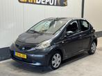 Toyota Aygo 1.0-12V +, Voorwielaandrijving, Stof, Gebruikt, 4 stoelen