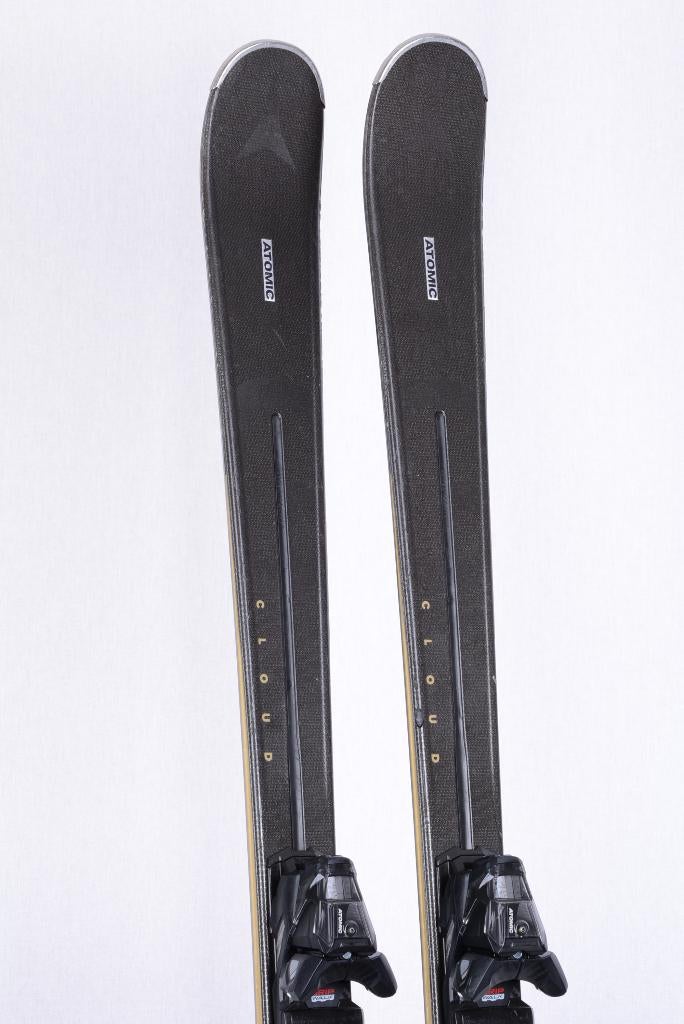 143 dames ski's ATOMIC CLOUD C9 2023, grip walk, servotech, 140 tot 160 cm, Gebruikt, Ophalen of Verzenden, Carve