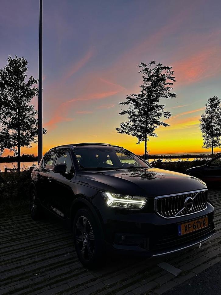 Volvo XC40 T4 190pk Geartronic 2019 Zwart, Auto's, Volvo, Particulier, XC40, 4x4, ABS, Achteruitrijcamera, Adaptieve lichten, Adaptive Cruise Control