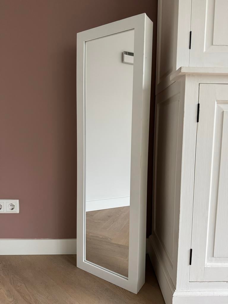 Witte Sieradenkast met Spiegel, Huis en Inrichting, Woonaccessoires | Spiegels, Ophalen, Minder dan 50 cm, 100 tot 150 cm, Zo goed als nieuw