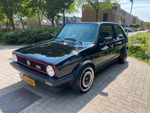 Volkswagen vw Golf 1 GTI 1.6 110PK 1982 zwart Origineel NL, Auto's, Oldtimers, Particulier, Lichtmetalen velgen, Volkswagen, Benzine