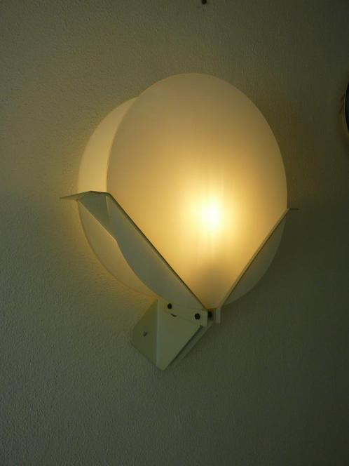 Menno Dieperink wandlamp Zeldzaam Rietveld traditie puntgaaf, Huis en Inrichting, Lampen | Wandlampen, Glas, Kunststof, Metaal
