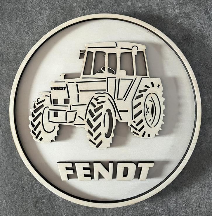 Fendt 3D embleem van hout diameter 30cm, Hobby en Vrije tijd, Overige Hobby en Vrije tijd, Nieuw, Ophalen of Verzenden