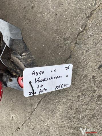 Toyota Aygo 2006 Voorscherm links  beschikbaar voor biedingen