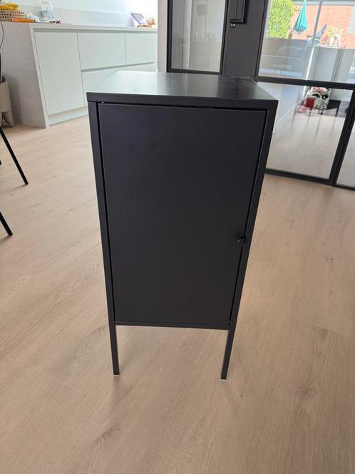 Ikea Lixhult kastje, Huis en Inrichting, Kasten | Lockerkasten, Zo goed als nieuw, Ophalen