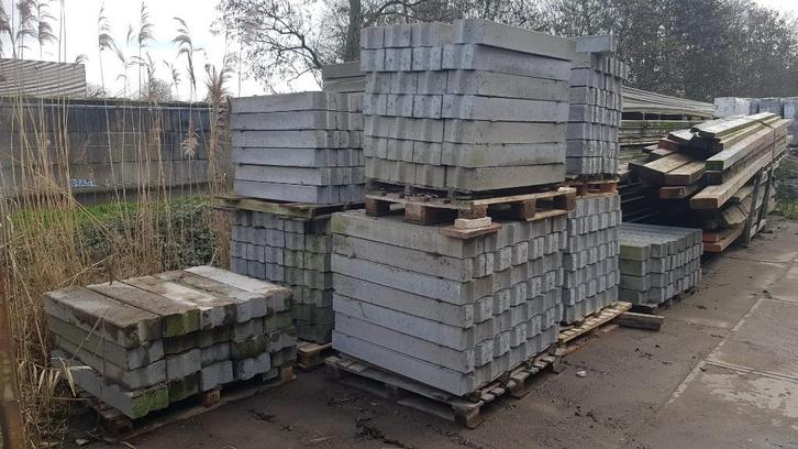 8 - Trottoirbanden, stoepranden, betonnen banden, Tuin en Terras, Bielzen en Borders, Gebruikt, Overige typen, Beton, Minder dan 25 cm