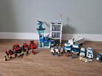 Lego politiebureau 60047 met heel veel extra, Ophalen of Verzenden, Zo goed als nieuw