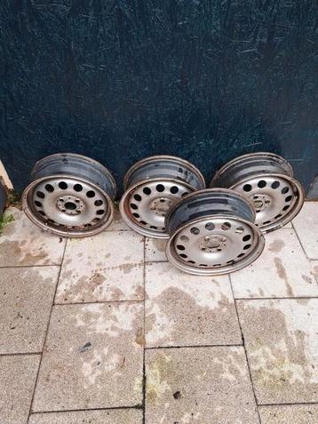 Stalen Mini clubman velgen  beschikbaar voor biedingen