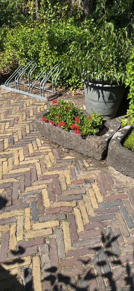 Arduinen stenen voederbakken, Tuin en Terras, Bloembakken en Plantenbakken, Gebruikt, Steen, Tuin, Rechthoekig, Ophalen