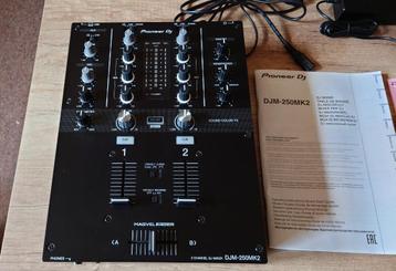PIONEER DJM 250 MK2 In doos beschikbaar voor biedingen