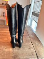 Nikkie Laarsen Maat 38 - Zo goed als nieuw!, Kleding | Dames, Schoenen, Ophalen of Verzenden, Zo goed als nieuw, Zwart, Hoge laarzen