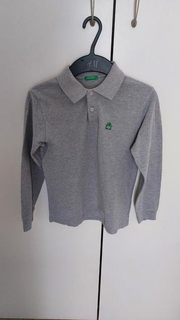 Lichtgrijze longsleeve (polo) Benetton maat 130 beschikbaar voor biedingen