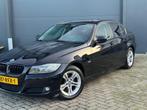 BMW 3-serie 318i Corporate Lease Luxury Line, Euro 5, Parkeersensor, 4 cilinders, Zwart