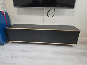 Op hang tv kast