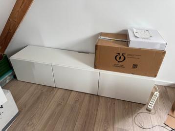 Ikea BESTÅ Tv-meubel met hoog glas witte deuren beschikbaar voor biedingen