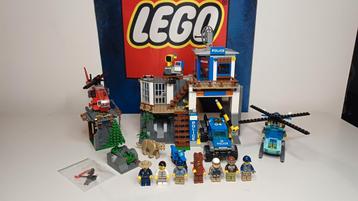 LEGO City Bergpolitie Politiekantoor  60174 Set Compleet beschikbaar voor biedingen
