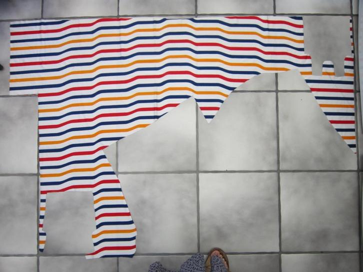 Lap, heel fijne tricotstof rood/wit/blauw/oranje. Polyester., Hobby en Vrije tijd, Stoffen en Lappen, Nieuw, Polyester, 30 tot 120 cm