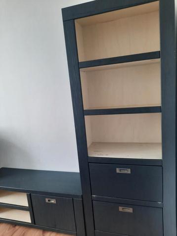 Kast beschikbaar voor biedingen