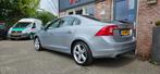 Volvo S60 2.0 T4 Summum Trekhaak! Automaat! Leer! Mooie/Nett, Auto's, Volvo, Origineel Nederlands, Te koop, Zilver of Grijs, 5 stoelen