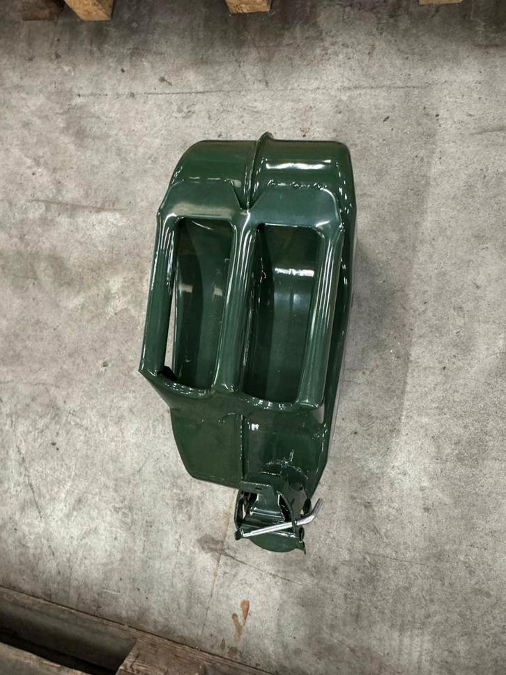 Jerrycan staal 20L - Nieuw!, Auto diversen, Auto-accessoires, Nieuw, Ophalen