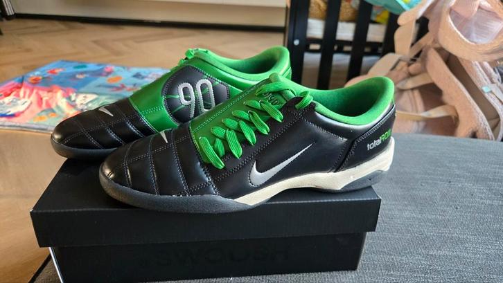 Nike Total 90 Quit The Rage dot swoosh - Maat 44.5, Kleding | Heren, Schoenen, Zo goed als nieuw, Sportschoenen, Zwart, Ophalen of Verzenden