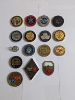 16 coins, Ophalen of Verzenden, Landmacht, Nederland, Embleem of Badge