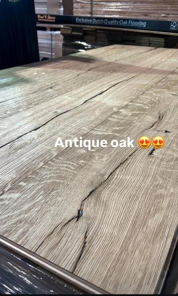 EIKEN VLOER VEROUDERD LEGKLAAR HOUTEN VLOER! beschikbaar voor biedingen