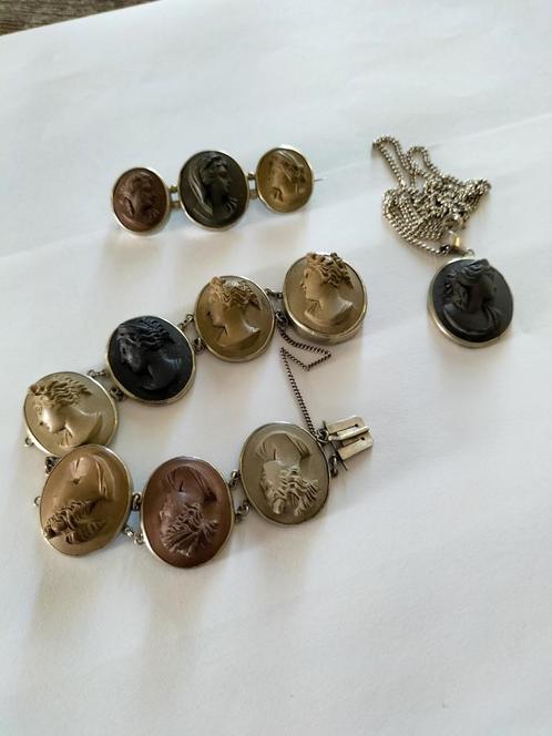 Prachtige antieke sterling zilver lava camee sieraden., Sieraden, Tassen en Uiterlijk, Antieke sieraden, Zilver, Verzenden
