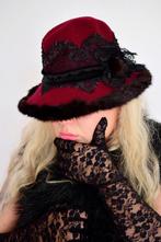 Vintage hoed versierd met bont en kant, Kleding | Dames, Hoeden en Petten, Ophalen of Verzenden, Zo goed als nieuw, One size fits all