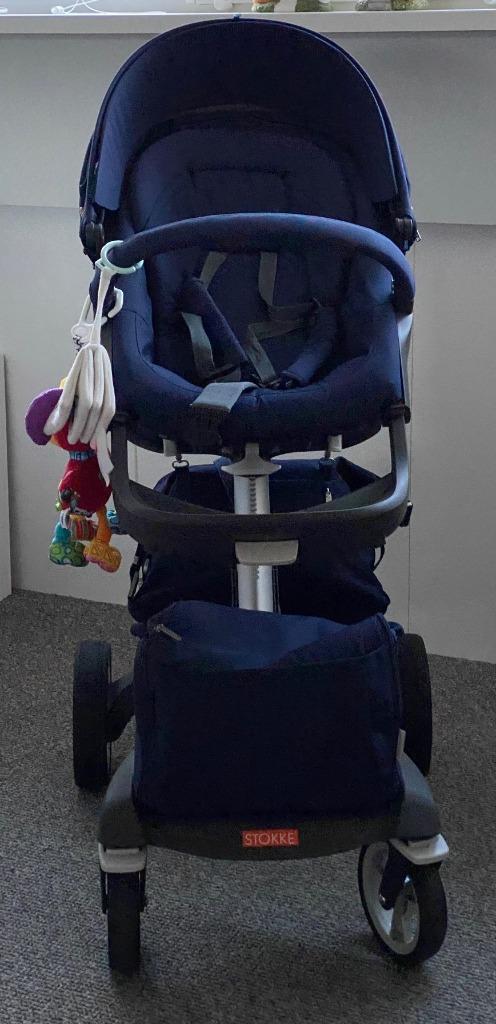 Stokke Xplory V kleur Deep Blue, Kinderen en Baby's, Kinderwagens en Combinaties, Gebruikt, Combiwagen, Overige merken, Verstelbare duwstang