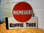 Emaille reclamebord Niemeijers koffie/thee/tabak dubbelzijdi, Ophalen of Verzenden, Zo goed als nieuw, Reclamebord