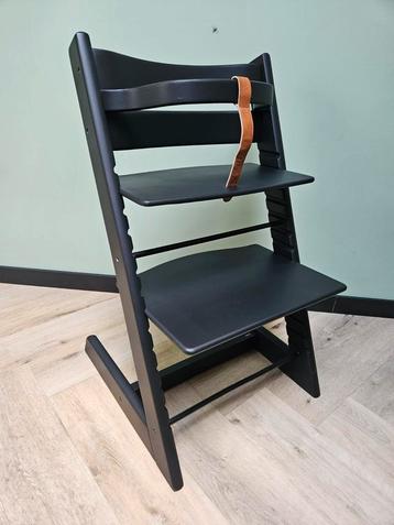 Refurbished Stokke tripp trapp meegroeistoel beschikbaar voor biedingen