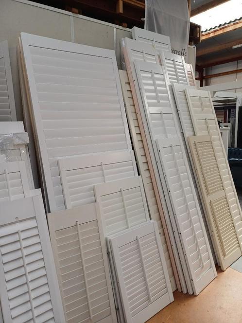 Zaterdag 26 juli 2025 magazijn opruiming mooie shutters!, Huis en Inrichting, Stoffering | Gordijnen en Lamellen, Nieuw, Minder dan 100 cm