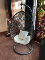 Robuuste schommelstoel met kussens, Ophalen, Zo goed als nieuw, Metaal, Eén