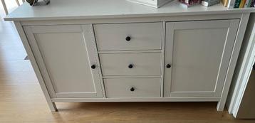 Witte Dressoir Kast met Lades en Deuren beschikbaar voor biedingen