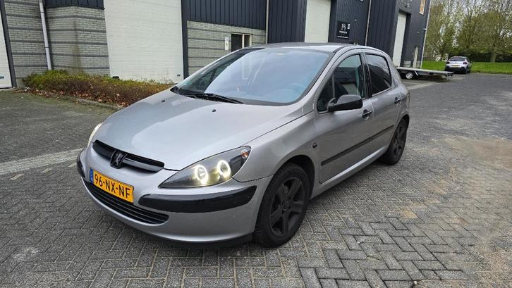 Peugeot 307 2.0 16V Gentry 5DR 2004 Grijs, Auto's, Peugeot, Particulier, ABS, Achteruitrijcamera, Airbags, Android Auto, Apple Carplay