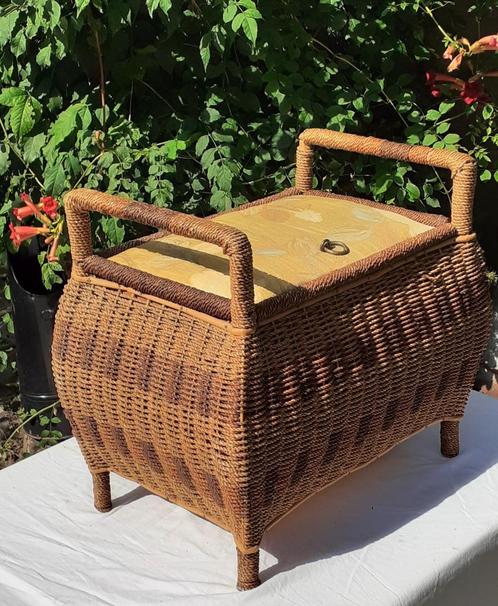 vintage rotan /rieten opbergmand jaren 50, Antiek en Kunst, Curiosa en Brocante, Ophalen