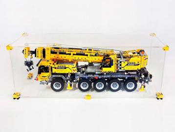 Showcase voor 42009 Mobile Crane MK2 Nieuw beschikbaar voor biedingen