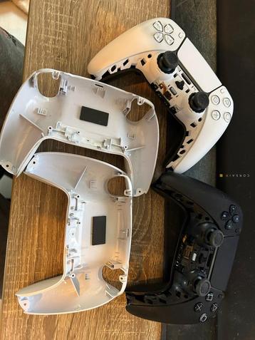 Playstation 5 controllers voor onderdelen beschikbaar voor biedingen
