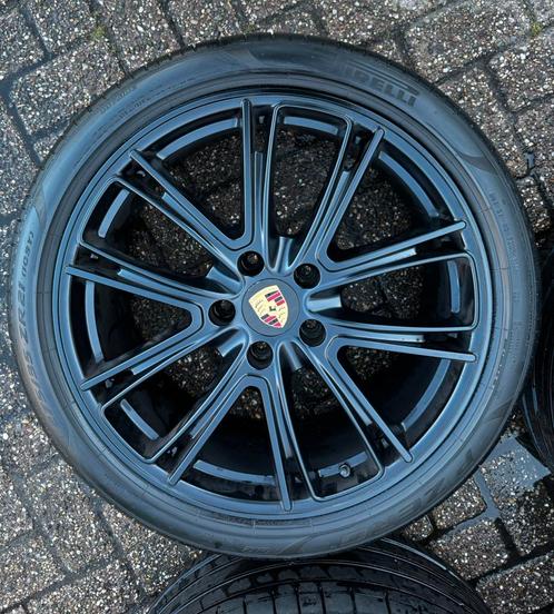Panamera 971 21” zwarte velgen – Pirelli banden 5mm, Auto diversen, Wieldoppen, Zo goed als nieuw, Ophalen