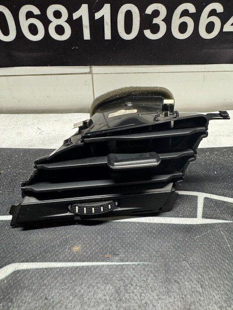 Volkswagen Touran 5T Luchtrooster Dashboard Links 5TB819703, Auto-onderdelen, Dashboard en Schakelaars, Volkswagen, Gebruikt, Ophalen of Verzenden