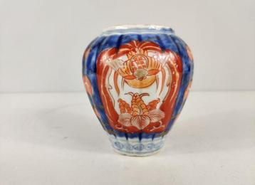 Japans Imari vaasje | 19e eeuws beschikbaar voor biedingen