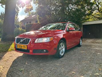 Volvo V70 2.5 T AUT 2009, xenon, nwe banden beschikbaar voor biedingen