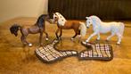 3 Schleich paarden, 2 dekens. €7,50 per paard, €2,50 deken, Ophalen of Verzenden, Zo goed als nieuw, Paard, Beeldje of Figuurtje