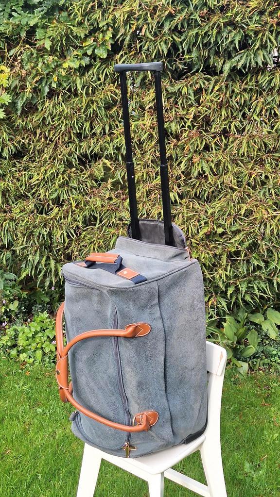 Grijze Duffelbag reistas met Wieltjes, Sieraden, Tassen en Uiterlijk, Koffers, Nieuw, Overige materialen, 50 tot 60 cm, Minder dan 35 cm