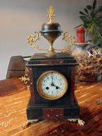 Marmeren klok ( mist glaasje voor wijzerplaat), Ophalen